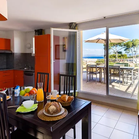 Sea View For 6 *